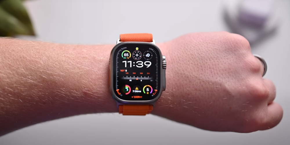 Reinventing the Wrist Motion: Apple Watch's New Double Tap Gesture image